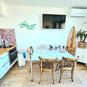 Appartement Superbe Avec Vue Mer Et Terrasse, Sausset-les-Pins